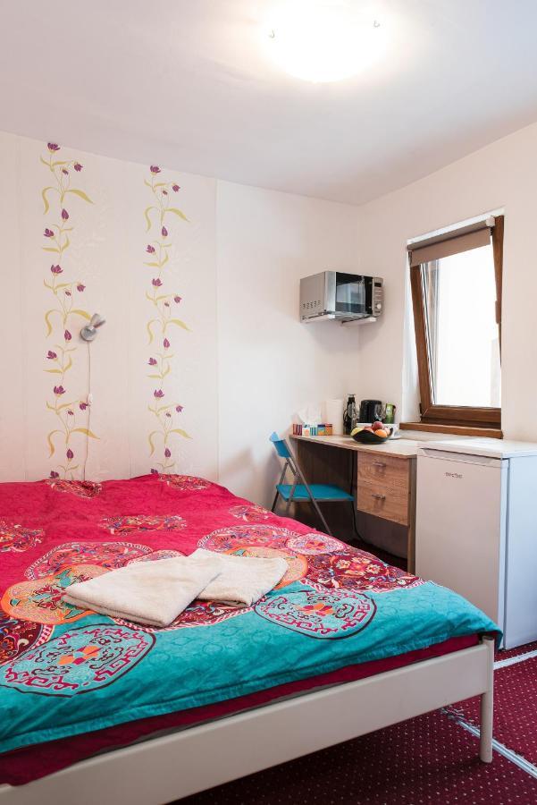 Center Walking Apartment And Room بوخارست المظهر الخارجي الصورة