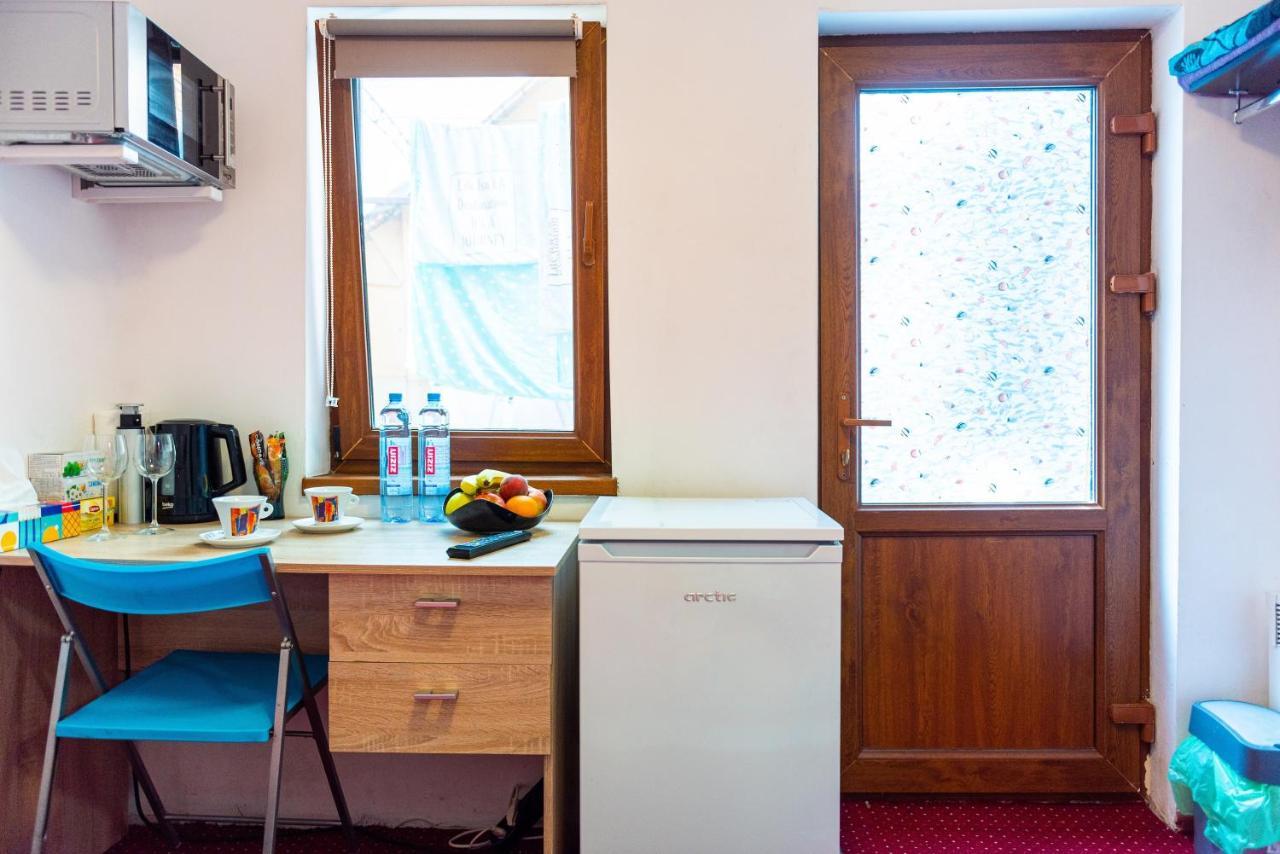 Center Walking Apartment And Room بوخارست المظهر الخارجي الصورة