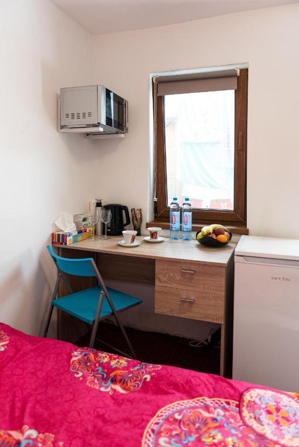 Center Walking Apartment And Room بوخارست المظهر الخارجي الصورة